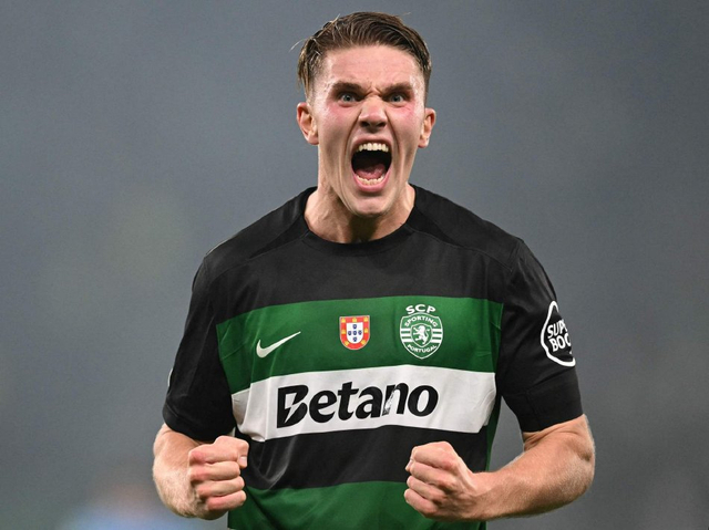 嘴哥更新ins：与鲨鱼同游