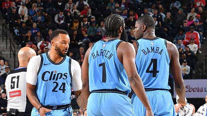 意甲焦点战：卡利亚里VS尤文图斯——实力碰撞下的胜负天平与比分推演