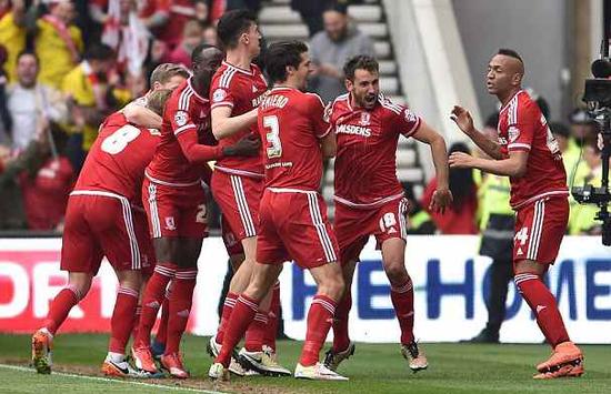 欧文上脚新一代签名鞋KAI 3，颜值对比前两代引热议