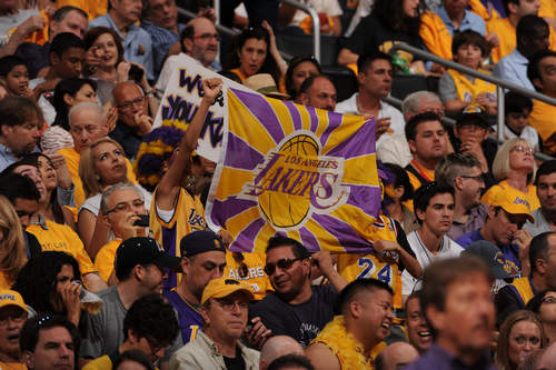 年总才打了两场，AG就迎来了压力，一诺不会的英雄，道崽玩得很强！