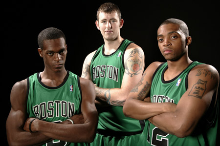 大联盟官方：2026 赛季将正式允许教练在比赛中使用 iPad 进行实时战术标注