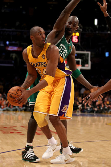 阿莱格里：赢德比是因为门将发挥的运气？门将又不能互换