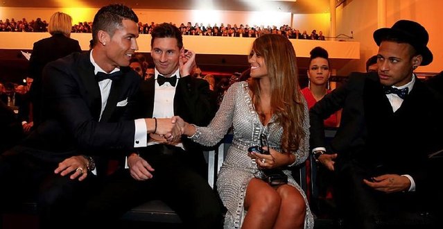 [乒乓球]林高远／刘诗雯、袁励岑／王艺迪晋级混双32强