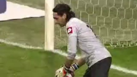 [中超]上海海港击败梅州客家 中超十轮不败