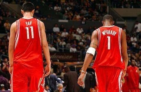 娄一晨谈斯卢茨基：他对自己的战术有近乎痴迷的坚持